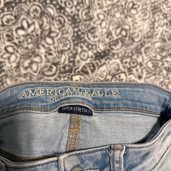 American Eagle  Distressed Jeans US 4 Short - Picture 7 of 9
